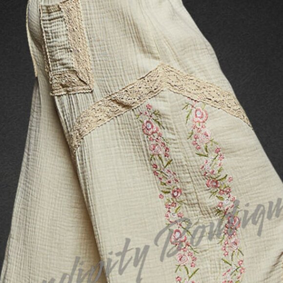 POL Breezy Delicate Lace Embroidered Cotton  Double Gauze Wide Leg Pants - Picture 2 of 9